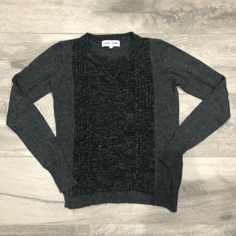 JOHN + JENN grey and black argyle sweater- XS
